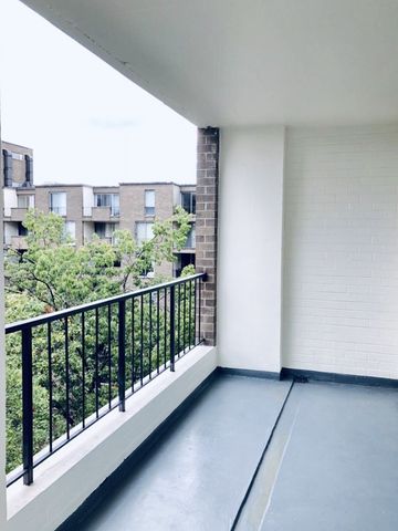 99 Pond Ave 702, Brookline, MA 02445