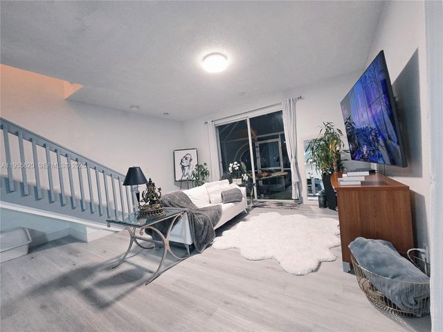 1303 Presidio Dr 6-41, Weston, FL 33327