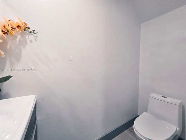 1303 Presidio Dr 6-41, Weston, FL 33327