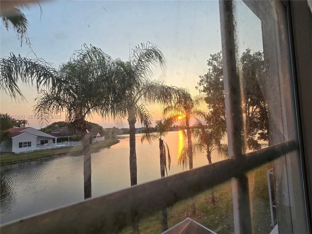 1303 Presidio Dr 6-41, Weston, FL 33327