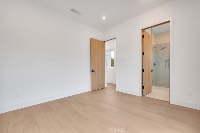 16510 San Fernando Mission Blvd, Granada Hills, CA 91344