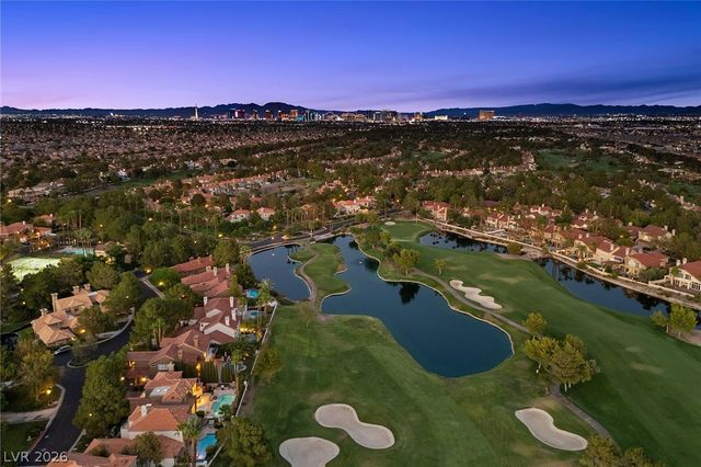 8371 Plum Creek Court, Las Vegas, NV 89113