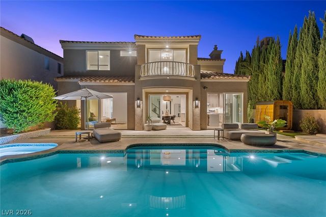 8371 Plum Creek Court, Las Vegas, NV 89113