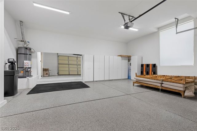 8371 Plum Creek Court, Las Vegas, NV 89113