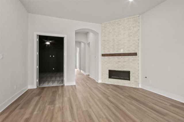 12242 Valencia Boulevard, Mont Belvieu, TX 77523