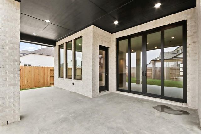 12242 Valencia Boulevard, Mont Belvieu, TX 77523