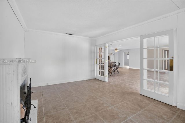 5511 Taylor St, Hollywood, FL 33021