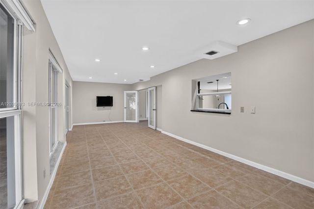 5511 Taylor St, Hollywood, FL 33021