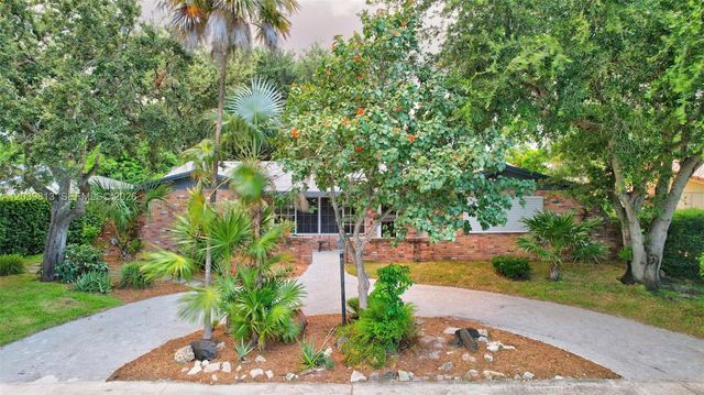 5511 Taylor St, Hollywood, FL 33021