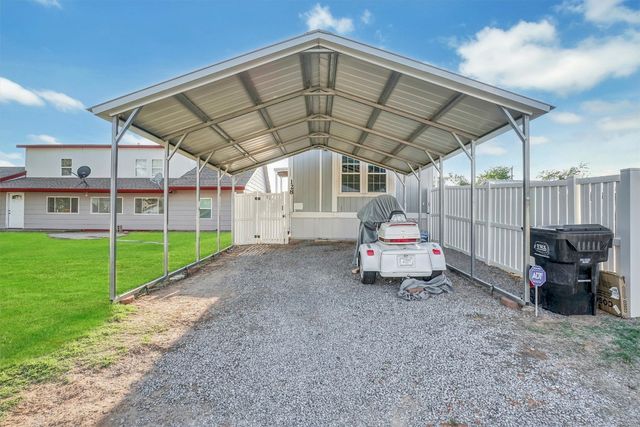 128 Wood Street, Fort Cobb, OK 73038