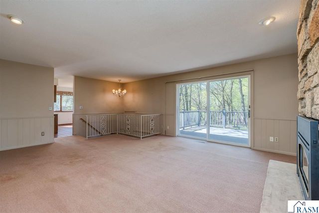 1605 Sherwood Drive, North Mankato, MN 56003