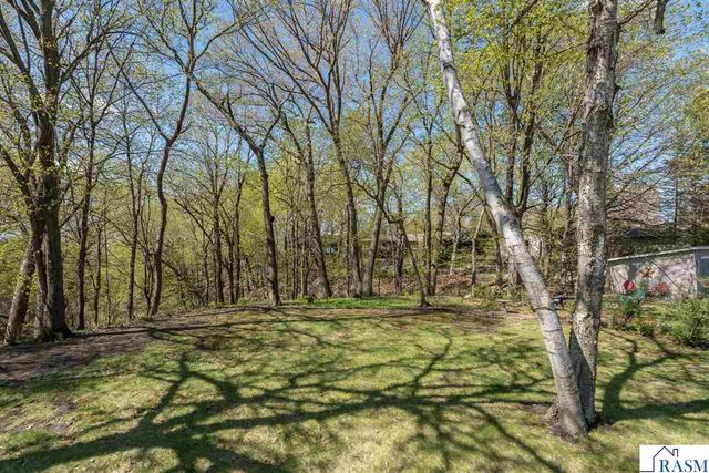1605 Sherwood Drive, North Mankato, MN 56003