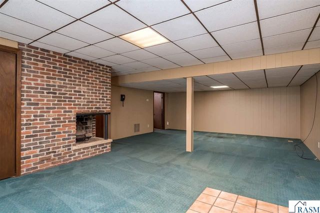 1605 Sherwood Drive, North Mankato, MN 56003
