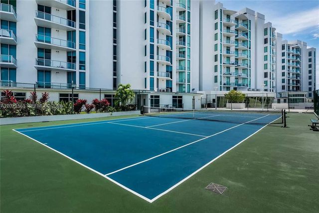 3029 NE 188th Street 819, Aventura, FL 33180