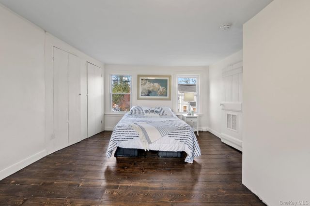 10 Albertson Street, Hyde Park, NY 12538