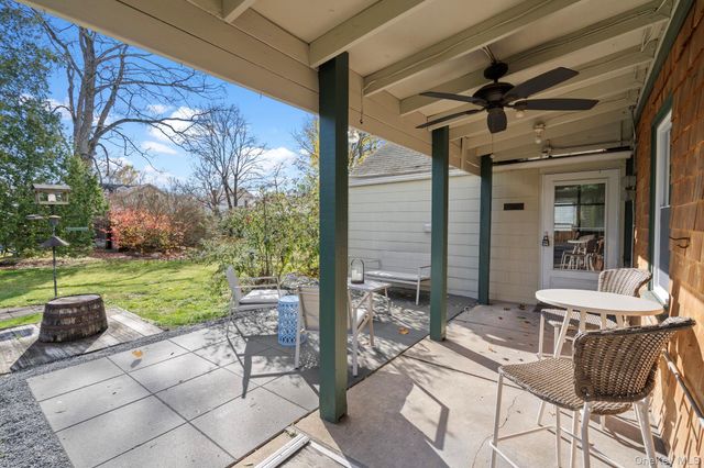 10 Albertson Street, Hyde Park, NY 12538