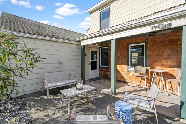 10 Albertson Street, Hyde Park, NY 12538