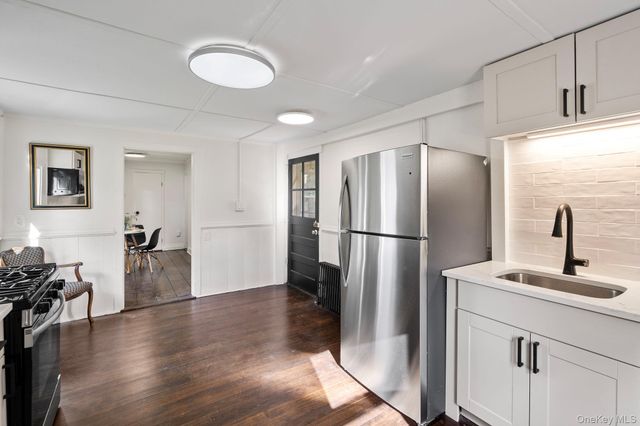 10 Albertson Street, Hyde Park, NY 12538