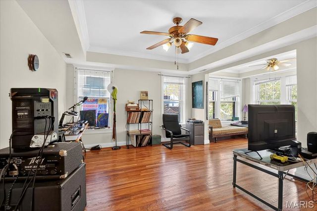 4400 Arsenal Street, St Louis, MO 63116