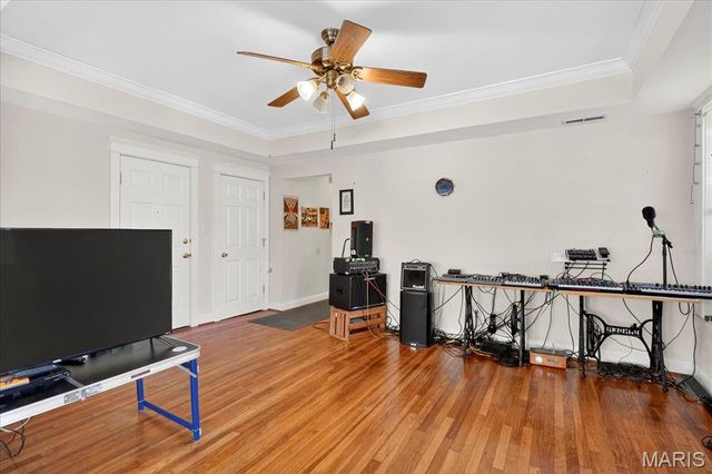 4400 Arsenal Street, St Louis, MO 63116