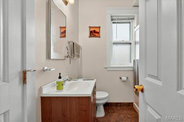 4400 Arsenal Street, St Louis, MO 63116