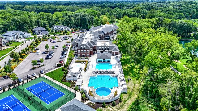 10400 Holliday Farms Boulevard, Zionsville, IN 46077