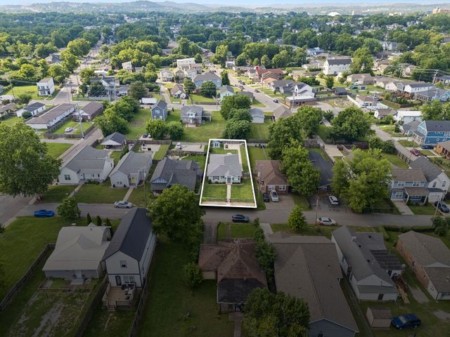 1608 Knowles St, Nashville, TN 37208