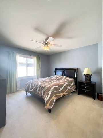 2404 Comstock Court, Naperville, IL 60564
