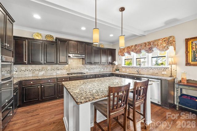 9006 Woodview Court, Fort Mill, SC 29707