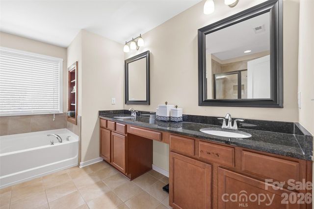 9006 Woodview Court, Fort Mill, SC 29707