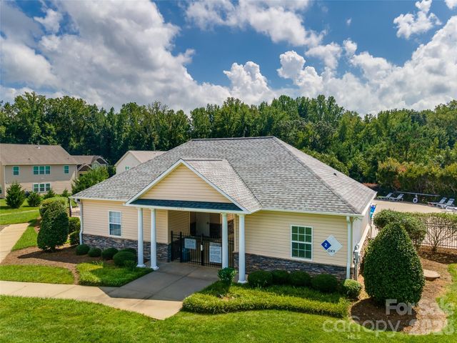 9006 Woodview Court, Fort Mill, SC 29707