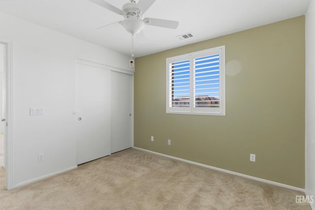 15717 La Strada Court, Bakersfield, CA 93314
