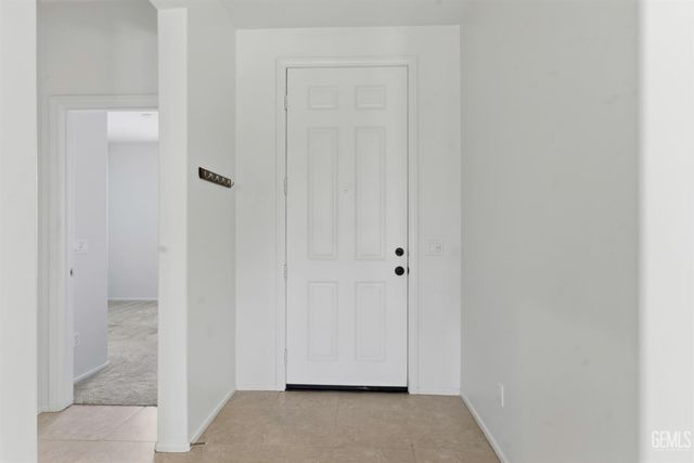 15717 La Strada Court, Bakersfield, CA 93314