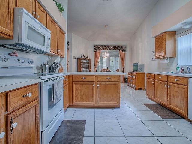 4552 PEACH TREE STREET, Leesburg, FL 34748