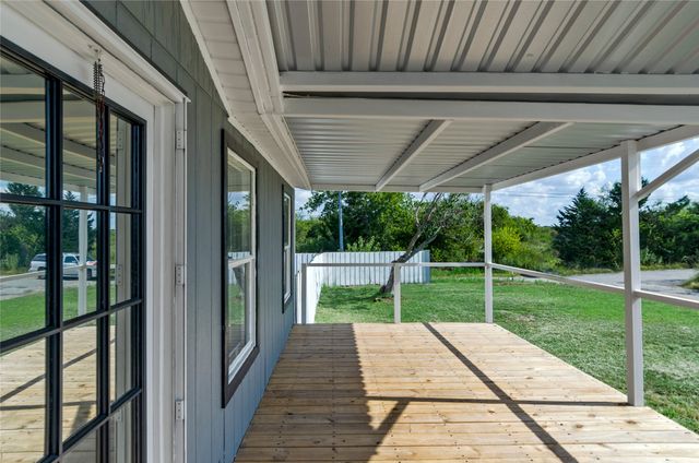 401 Barker Street, Bowie, TX 76230