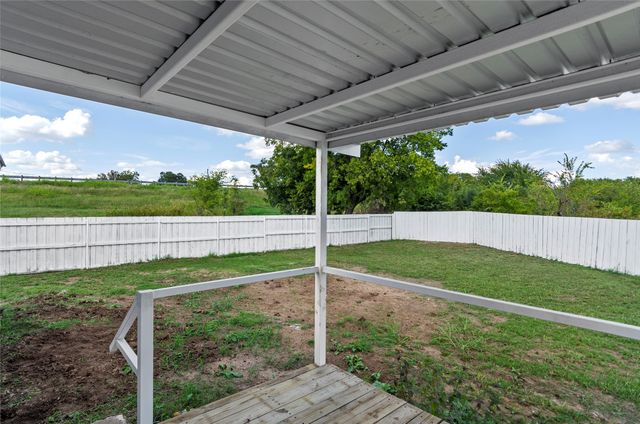 401 Barker Street, Bowie, TX 76230