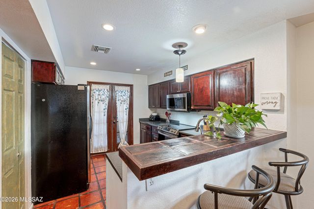 8973 N Twain Street, Tucson, AZ 85742