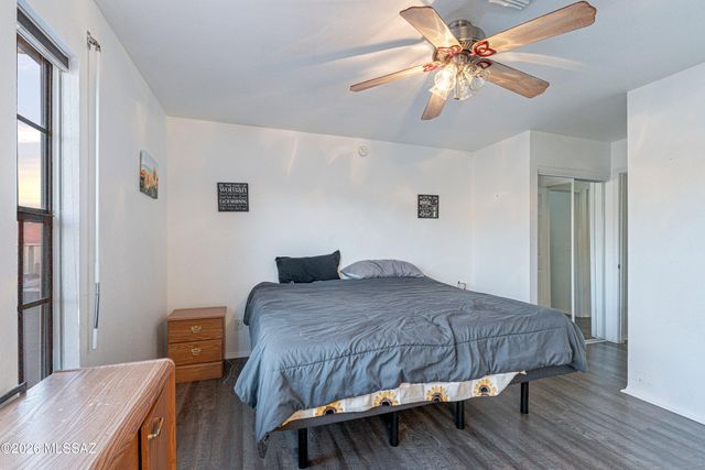 8973 N Twain Street, Tucson, AZ 85742