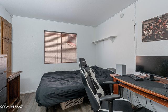 8973 N Twain Street, Tucson, AZ 85742