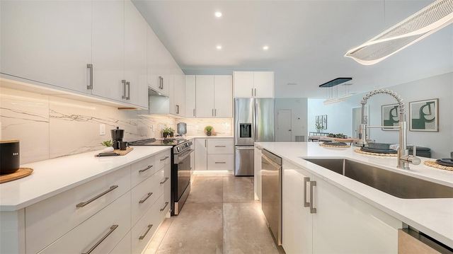 2050 EUCLID TERRACE, Sarasota, FL 34239