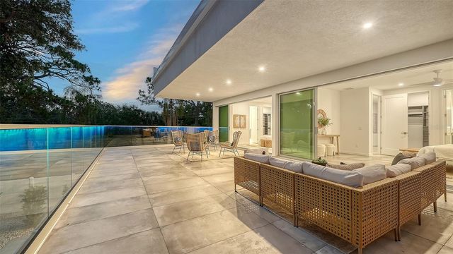2050 EUCLID TERRACE, Sarasota, FL 34239