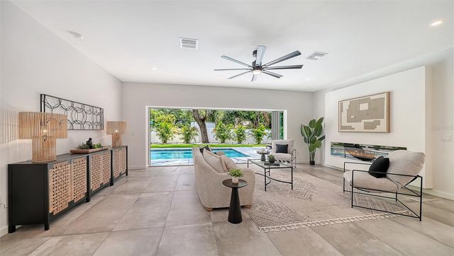 2050 EUCLID TERRACE, Sarasota, FL 34239