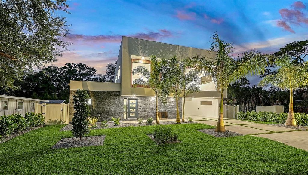 2050 EUCLID TERRACE, Sarasota, FL 34239