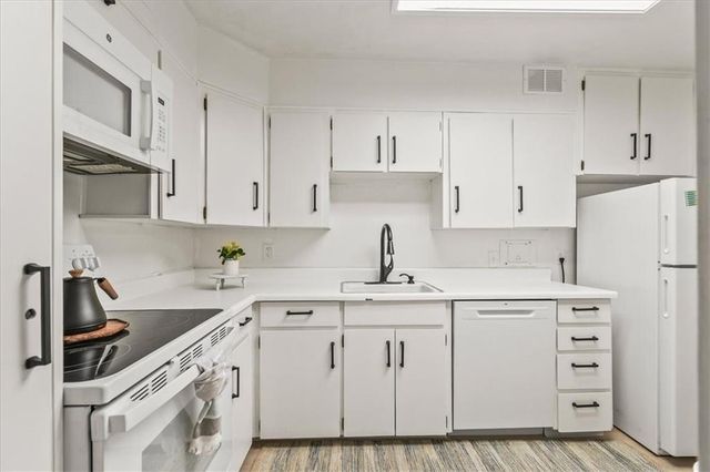 4545 Wornall Road 400, Kansas City, MO 64111