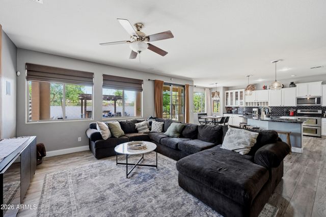 7238 N 88TH Lane, Glendale, AZ 85305
