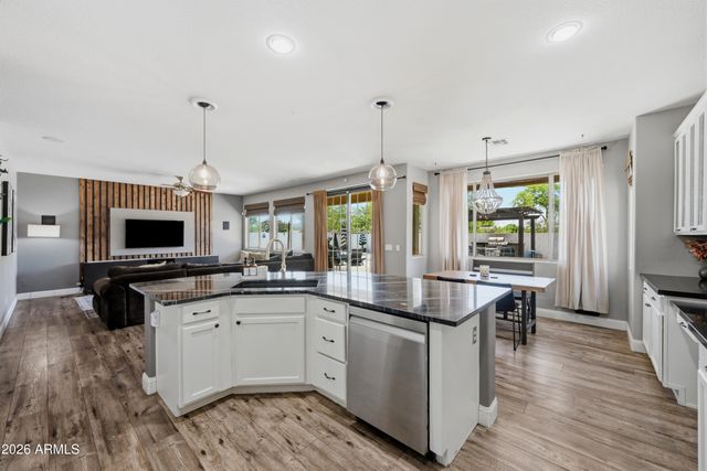 7238 N 88TH Lane, Glendale, AZ 85305