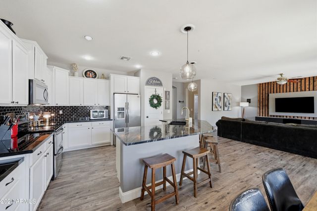 7238 N 88TH Lane, Glendale, AZ 85305