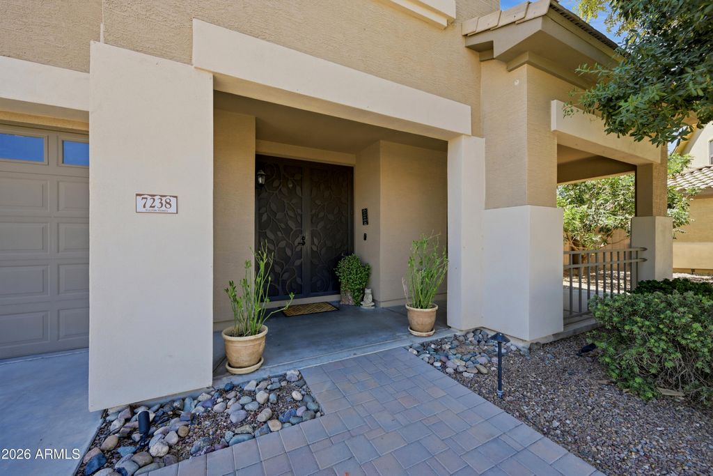 7238 N 88TH Lane, Glendale, AZ 85305 — photo 4