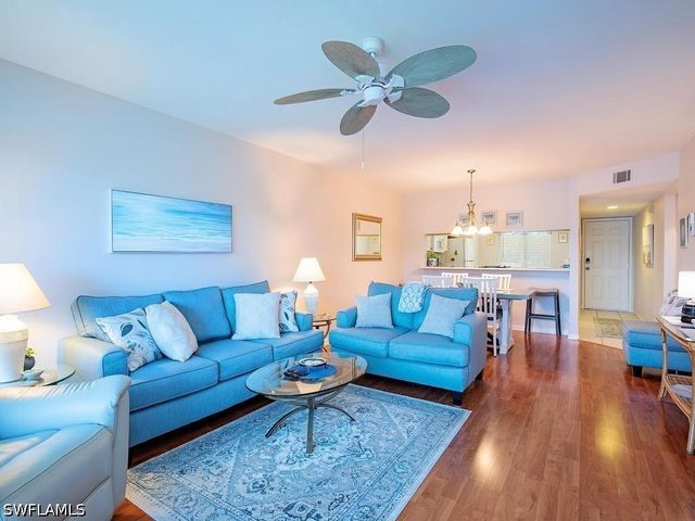 3675 Amberly CIR C207, Naples, FL 34112