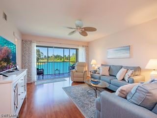 3675 Amberly CIR C207, Naples, FL 34112